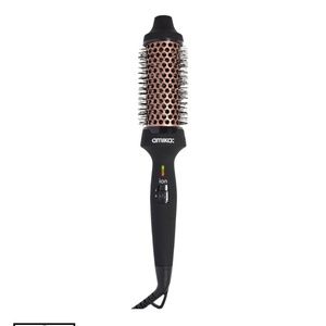 COPY - Amika Blowout Babe Thermal Brush